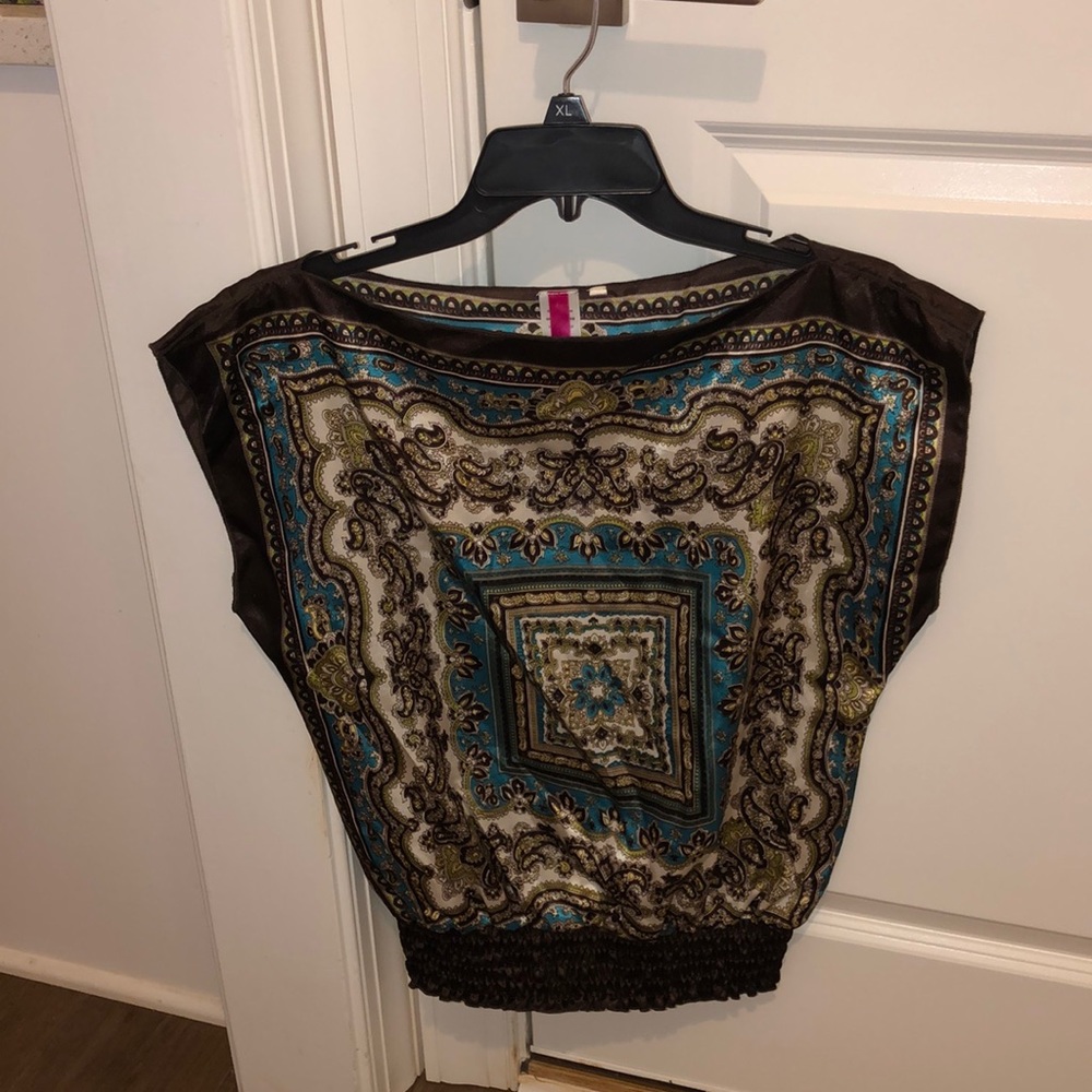 Cute top!
